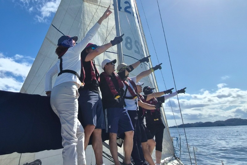 창원 네이비퀸 사진.jpg